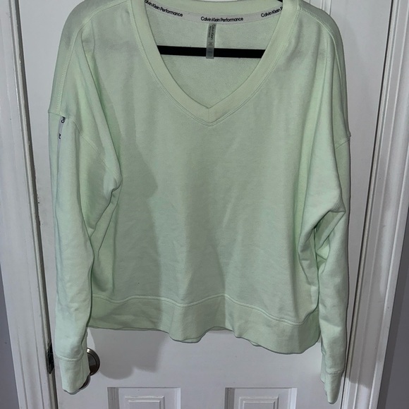 Calvin Klein V neck sweatshirt - Picture 2 of 5